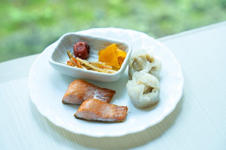 朝食盛り付け例　アソート