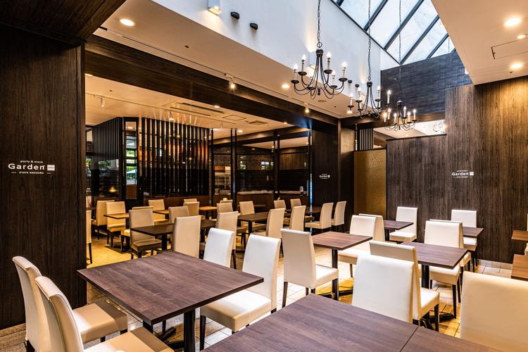 レストラン　店内