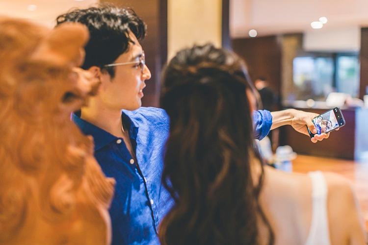 【ロビー＆フロント】ホテルならではのシーサーを旅の思い出に。