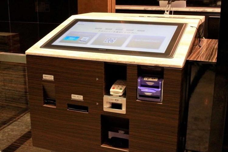 【自動チェックイン機】最新の自動チェックイン機を導入