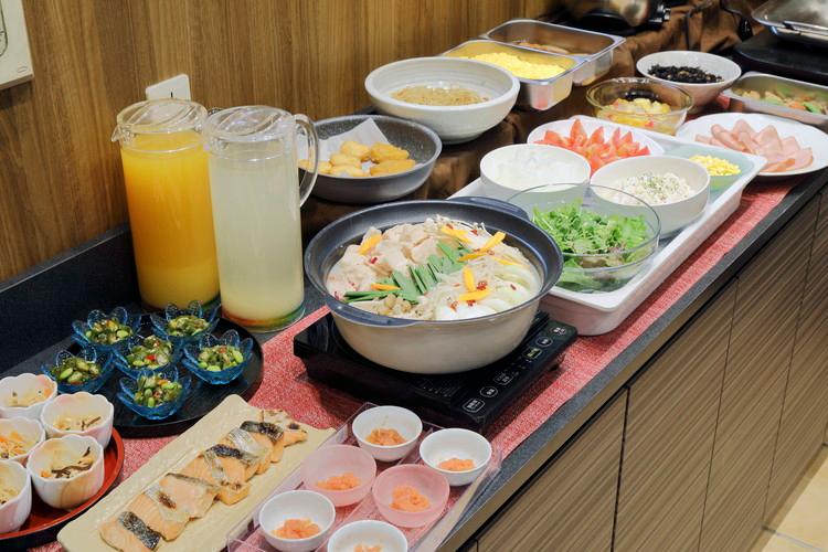 朝食バイキング一例