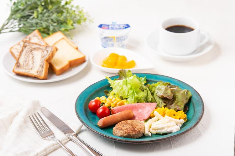 朝食バイキング
