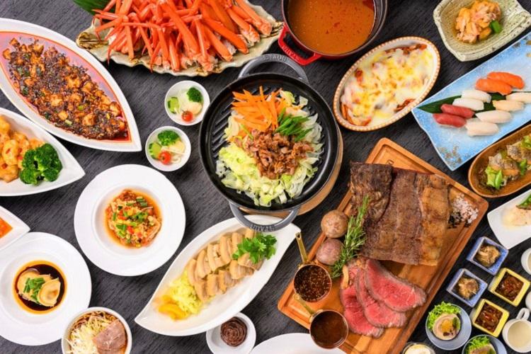 【ディナーブッフェ】<BR>北海道食材を使用したさまざまなメニューや、ライブキッチンによる出来たて料理が楽しめるブッフェ形式のレストランです。（冬イメージ）