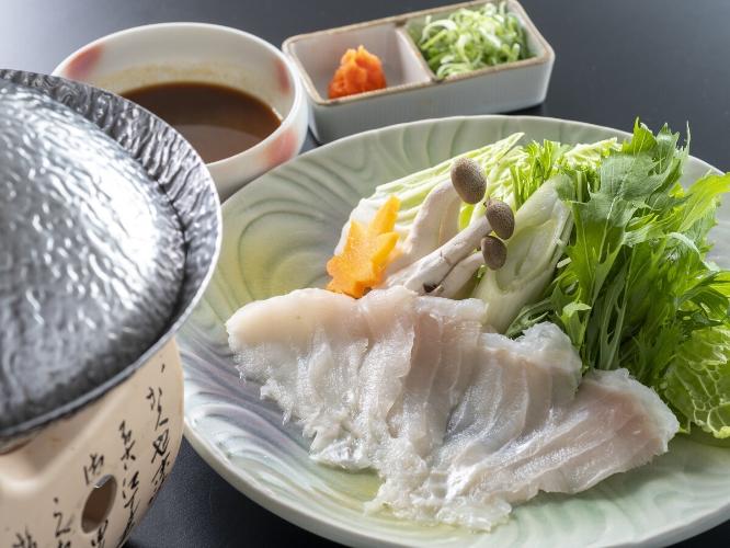 【龍馬あなごしゃぶ鍋】ふっくらと柔らかい龍馬あなごをちり酢で頂く、心温まるしゃぶ鍋。