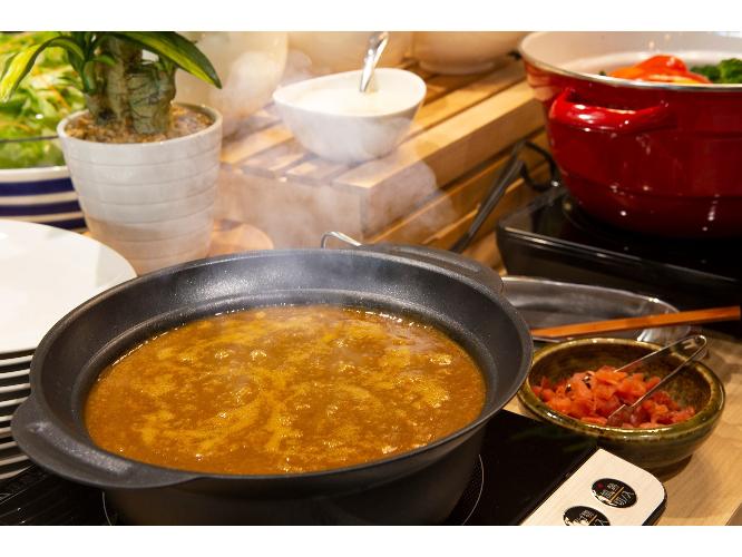 毎日日替わりでカレーを提供しています。