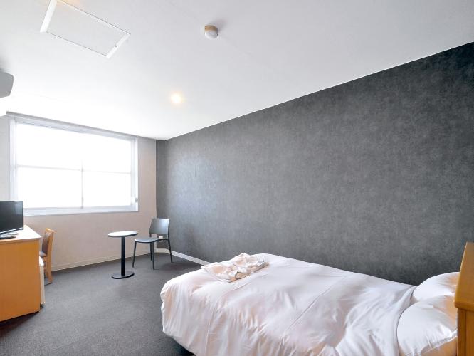 【洋室ダブル】ご家族でごゆっくりお過ごしください。