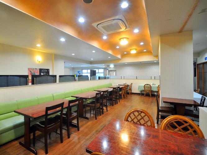 【喫茶コーナー】予約状況によって朝食会場になることがございます。