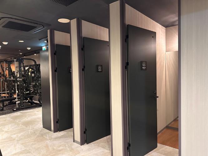 FIT PLACE24（24時間フィットネスジム）：更衣室