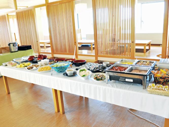 【朝食バイキング一例】種類豊富な和洋食バイキング！お腹いっぱいお召し上がりください。