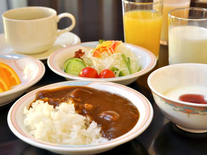 【朝食】人気の朝カレー