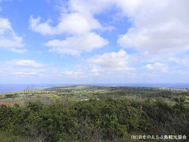【周辺観光】「越山公園」　右側が太平洋、左側が東シナ海を一望できます