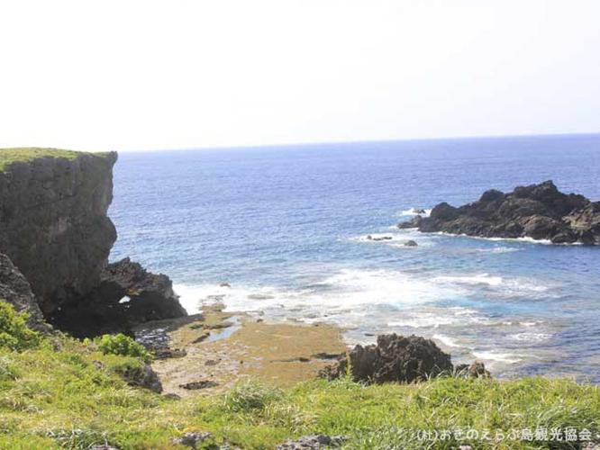 【周辺観光】「半崎」　映画『男はつらいよ』の『東京島』のロケ地でもあります