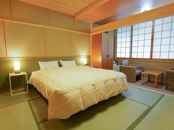 本館和室ダブル8畳_バス・トイレ付