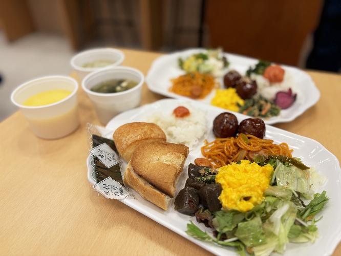 朝食