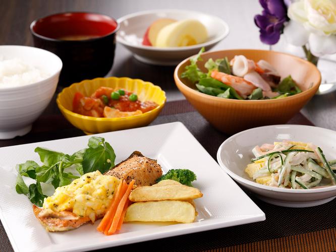 夕食盛り付け例