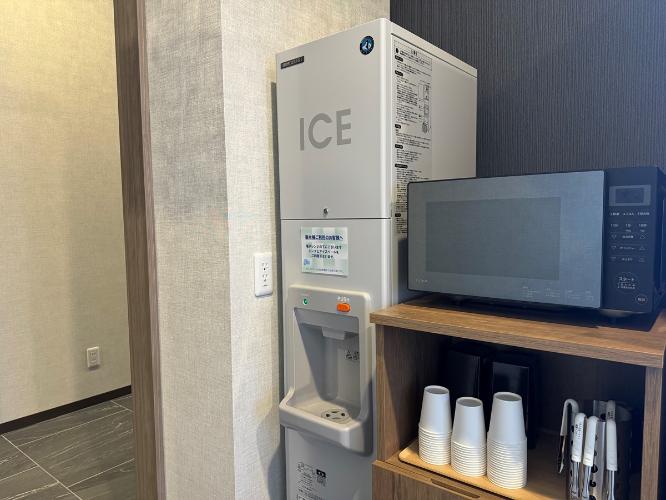 製氷機・電子レンジ