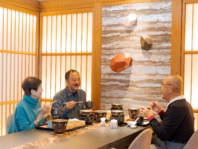 【ダイニング】熊野の恵／お客様だけのプライベート空間で熊野のお料理を愉しむ（朝食イメージ）