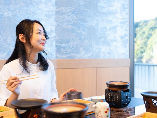 【ダイニング】熊野の恵／健康と美容、旬の食材と郷土で親しまれた和膳料理（朝食イメージ）