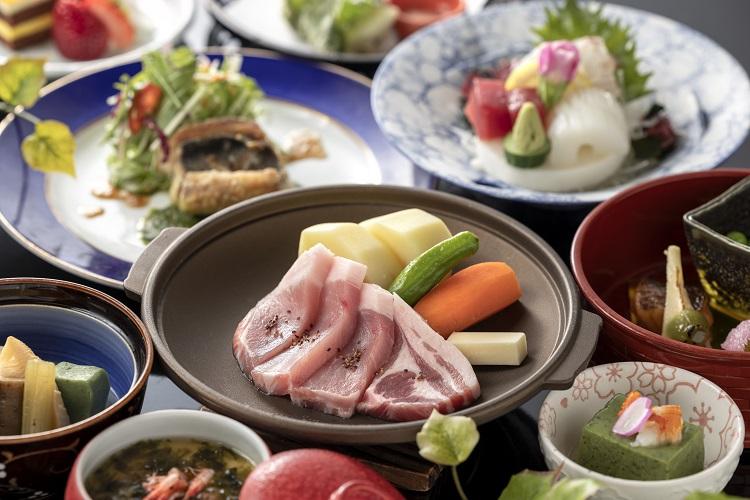 【ご夕食例】彩り会席（料理内容は季節ごとに変更しております）