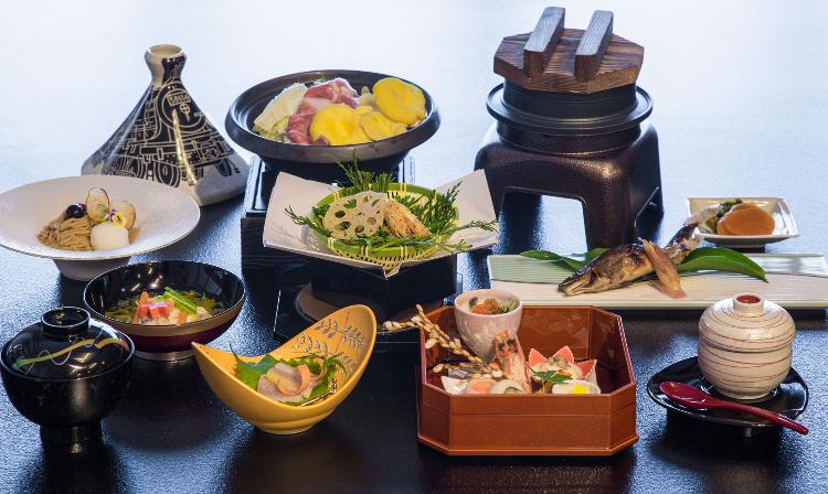 地元の素材を生かした会席料理