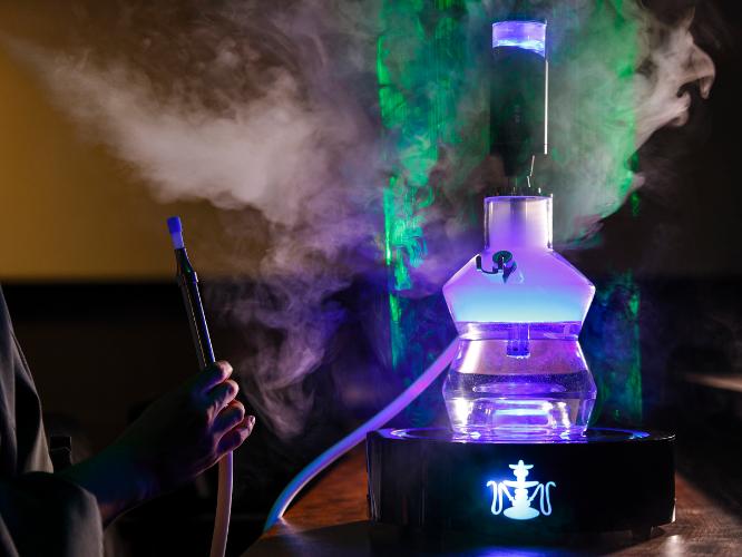 日本初”炭を使わない”電気シーシャ「CHILLISH」は完全タール・ニコチンフリー。※写真はイメージ