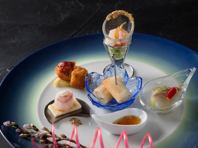 【BlueSeasons：2025春】前菜は魚介と野菜の意外な組み合わせが楽しい5品