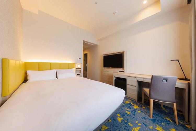 シングル2名利用■16平米・ベッド幅140cm シングルルームをお二人でご利用いただきます。