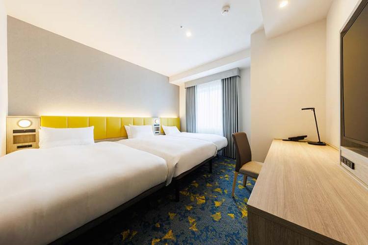 【禁煙】ツイン3名利用■21平米・ベッド 120cm×2台・エキストラベッド97cm×1台<BR>