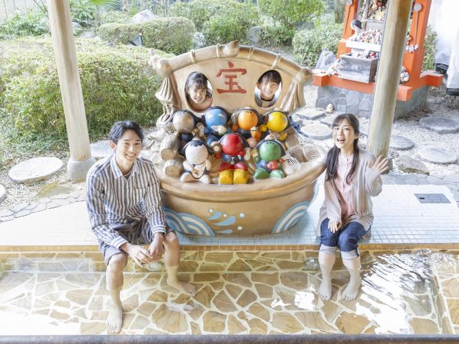 さるぼぼ七福神社
