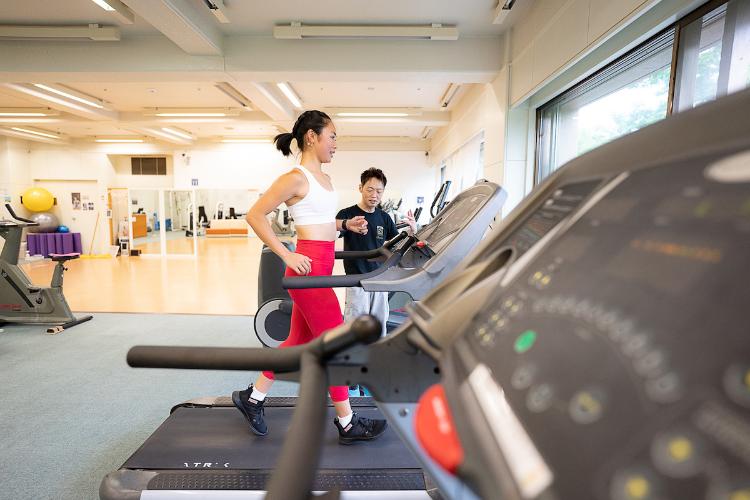 フィットネスクラブ