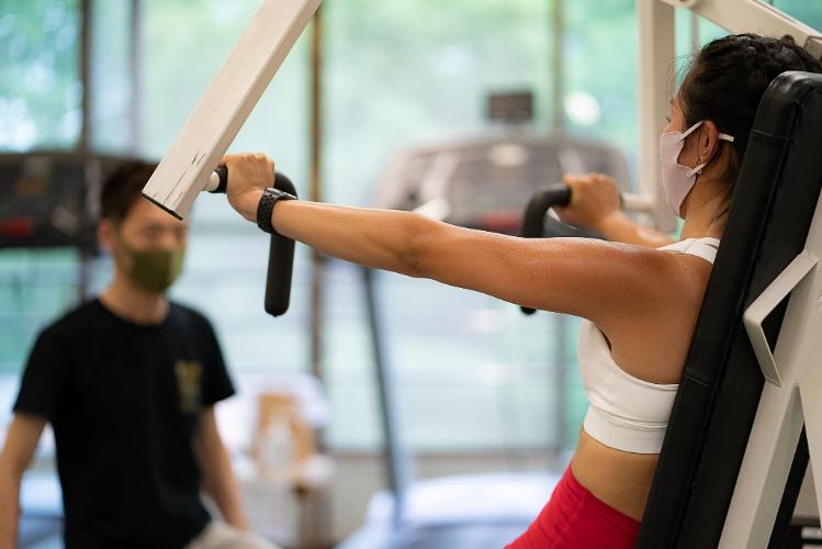 フィットネスクラブ