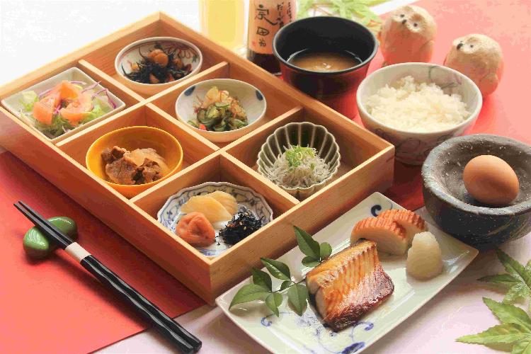 朝食膳