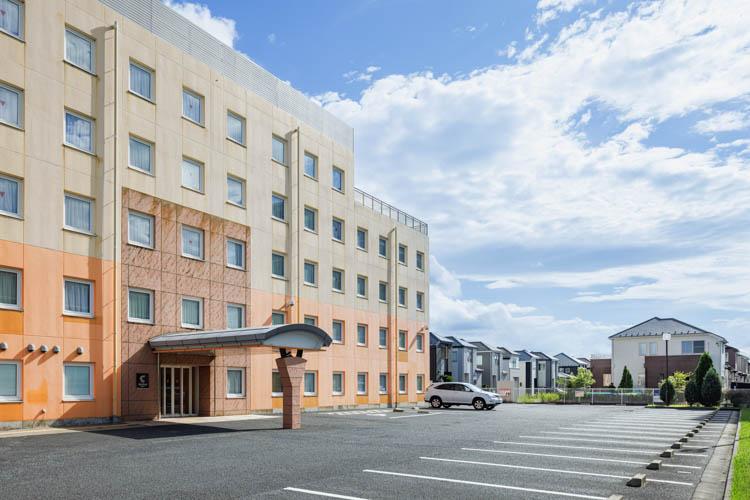 【敷地内駐車場】53台◆無料◆4t以上は2台まで要予約で駐車可能