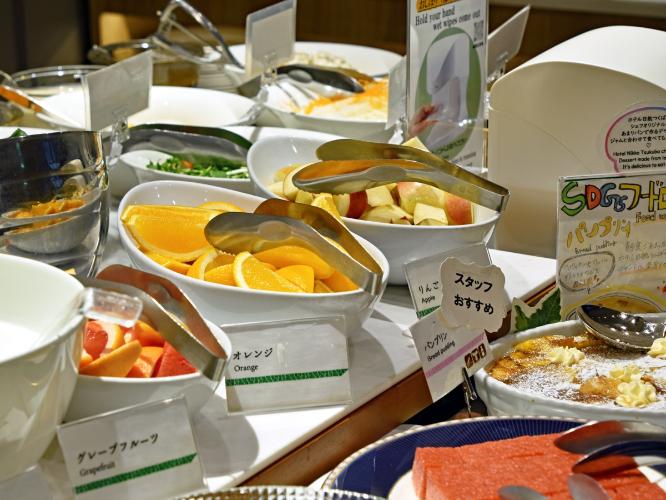 【朝食】新鮮フルーツをどうぞ