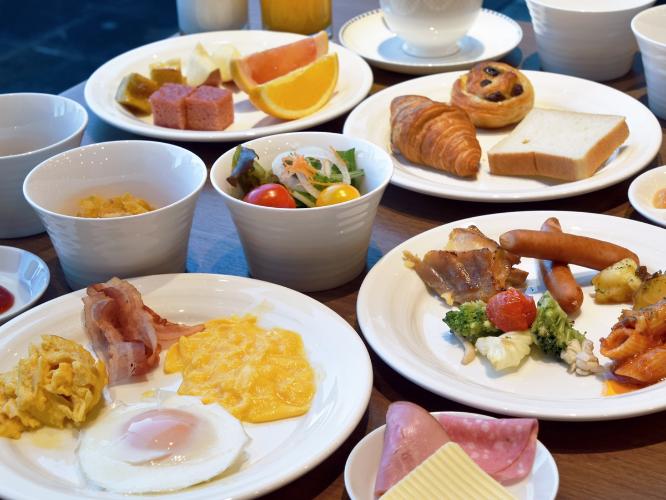 【朝食】豊富なメニューを取り揃えたモーニングブッフェ（洋食一例）※6：30～9：30（9：00L.O）