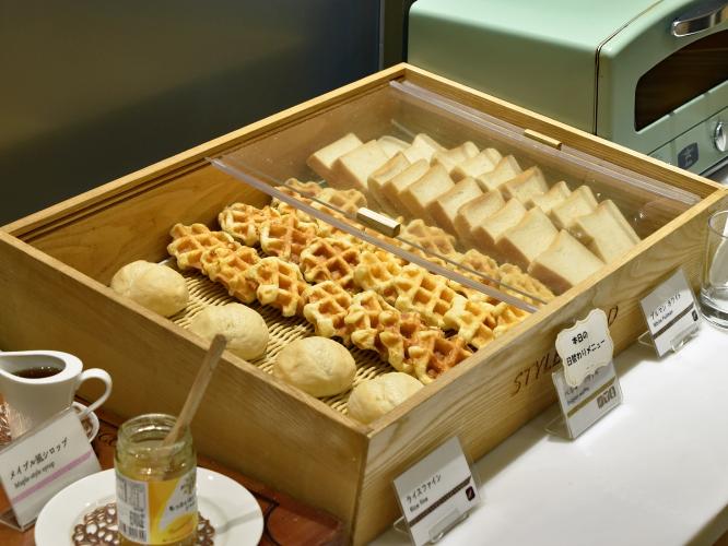 【朝食】豊富な種類を取りそろえたパンをお楽しみください