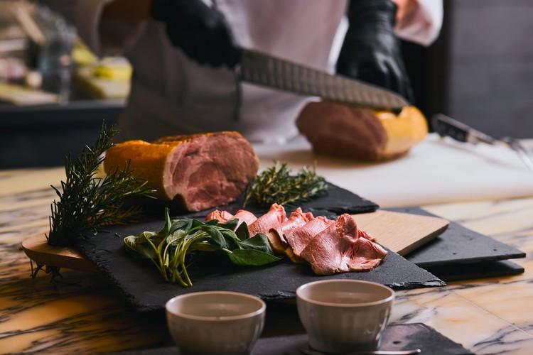 ハーフビュッフェスタイルの朝食「スカーラエ・ブレックファスト」 イメージ