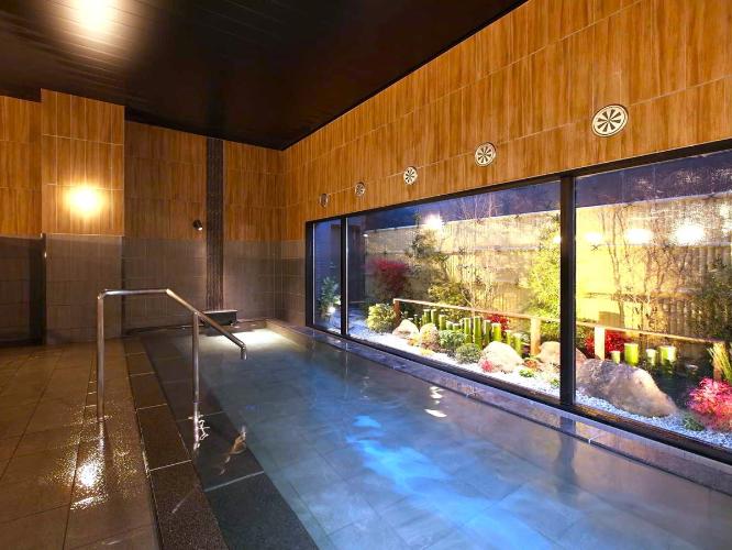 天然温泉　旅人の湯（源泉名：須坂温泉）でございます。