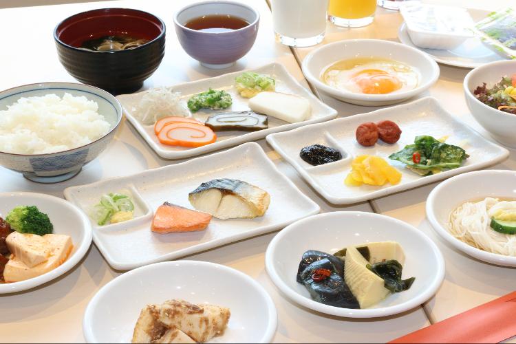 朝食ビュッフェ