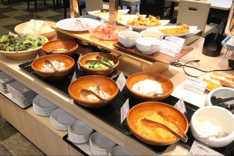 朝食ビュッフェ