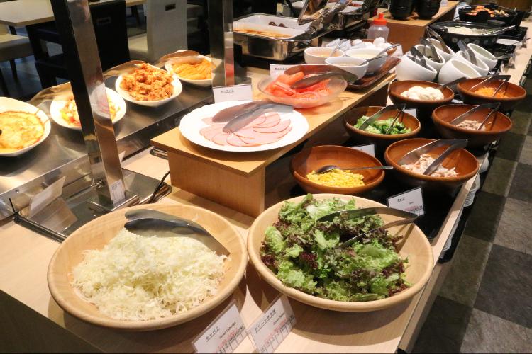 朝食ビュッフェ