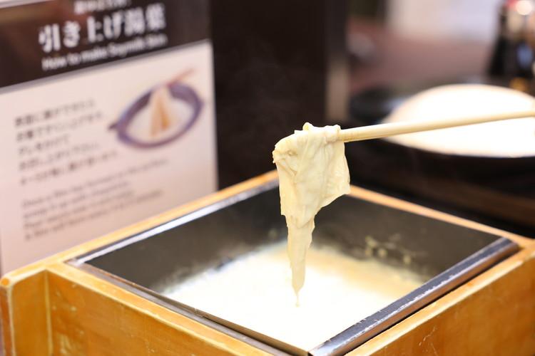 朝食ビュッフェ / 湯葉