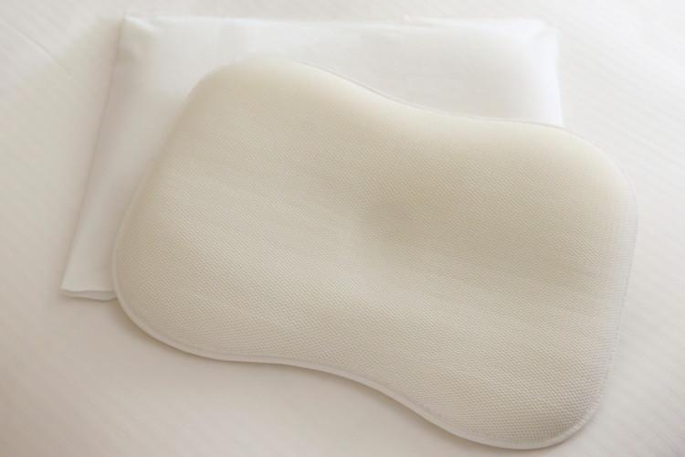 アパホテルオリジナル3Dメッシュ枕「AirRelax」