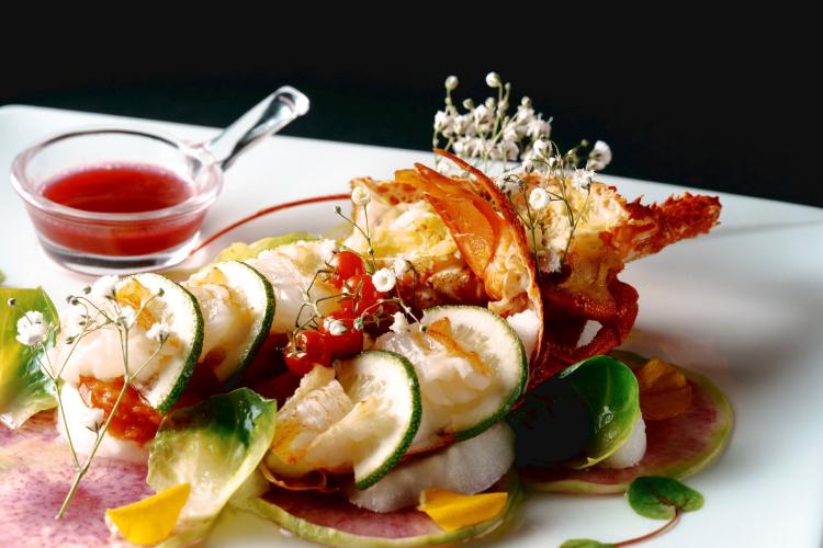 【料理イメージ】イセエビ本来の甘みと香ばしさが引き立つ