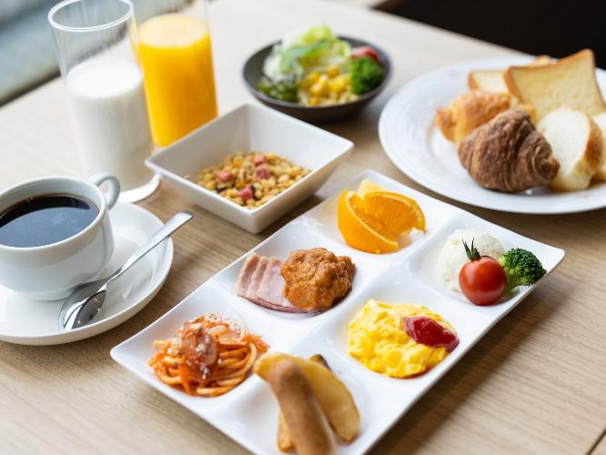 ビュッフェ洋食盛付