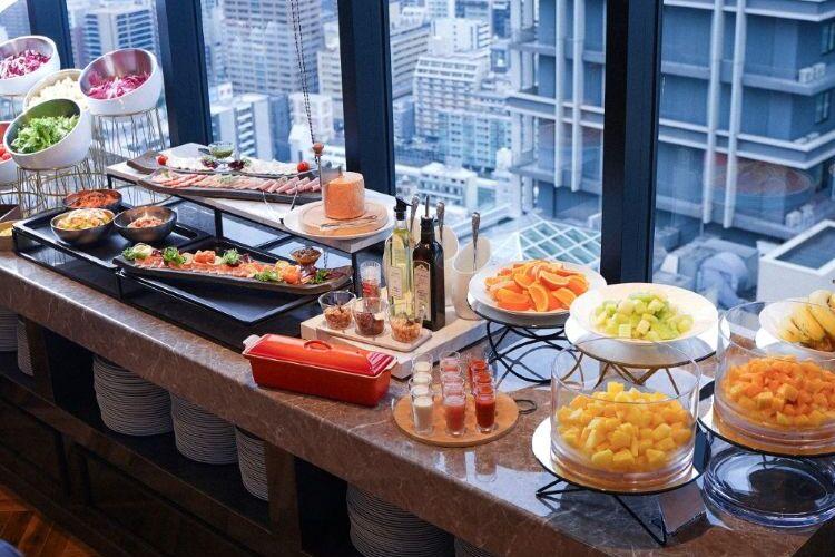 40階　SKY DINING UOMAN　朝食ビュッフェ