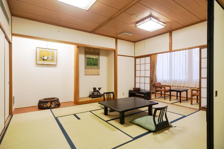 ■和室■本間10畳＋控間4.5畳＋広縁※無料Wi-Fi