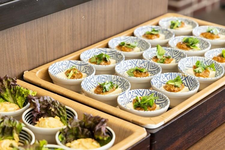 【朝食】豆腐の肉みそ掛け・ポテトサラダ