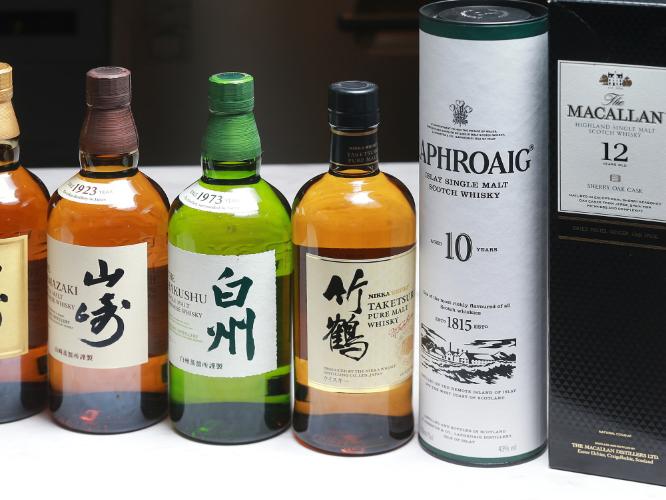 ディナータイムはお酒もご用意しております。