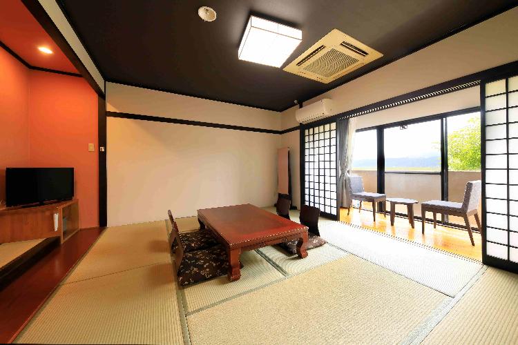 【禁煙】和室１８畳（１０畳＋８畳の和室二間・広縁付）